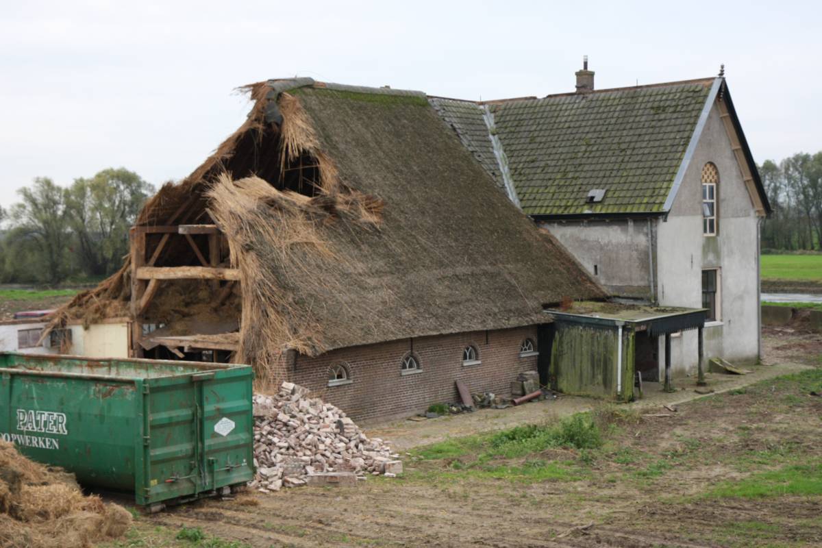 afbraak boerderij Halfvasten