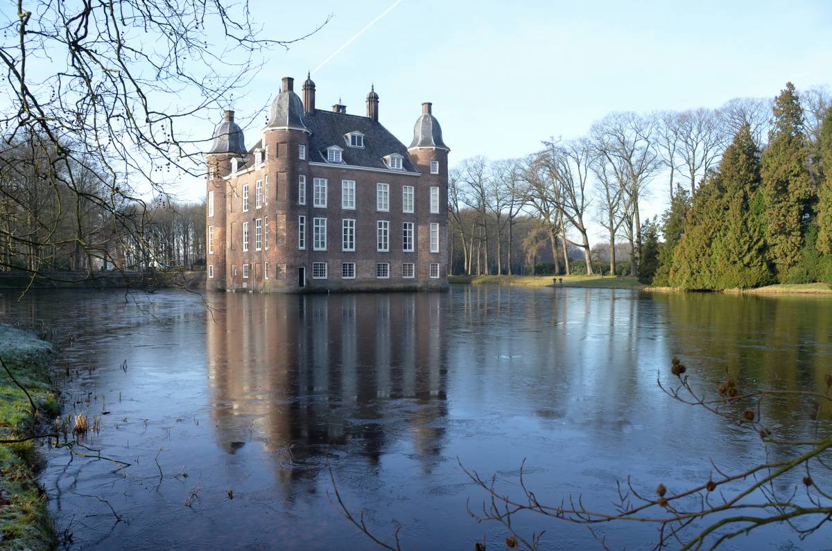Kasteel Biljoen (foto Westervoort straatinfo.nl) Kasteel Biljoen (foto Westervoort straatinfo.nl)